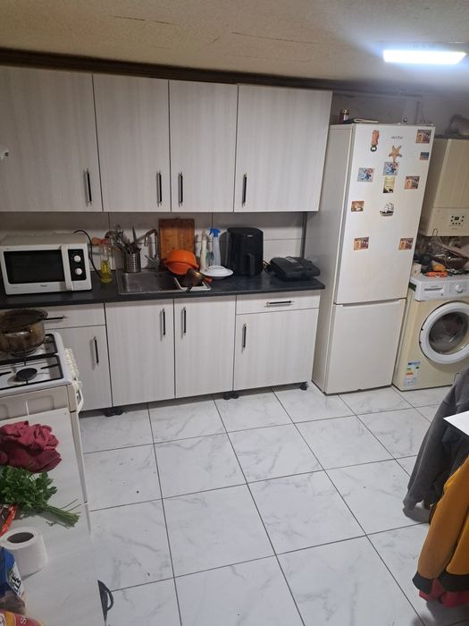 Militari Chiajna între case  casa 4 camere din caramida 460mp