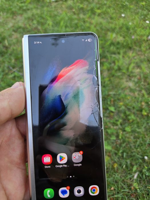 Продавам телефон Samsung fold 3