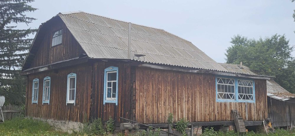 Продам дом в хорошем районе не далеко от города