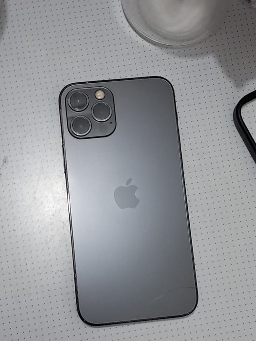 Iphone 12 pro.        .