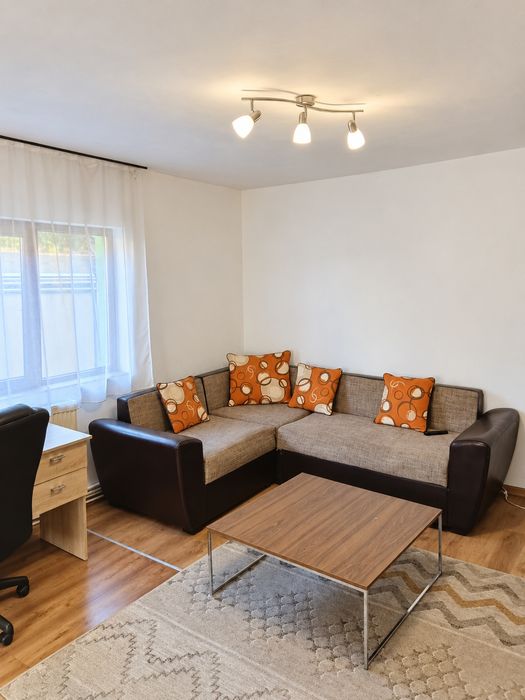 Inchiriez apartament 2 camere str Hasdeu — fotografia 1