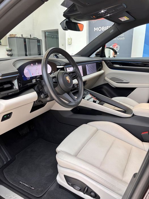 Porsche Macan 2025-02 | 408HP | Virtual | 2 X Navi | Pano | Bose | 26.000Km