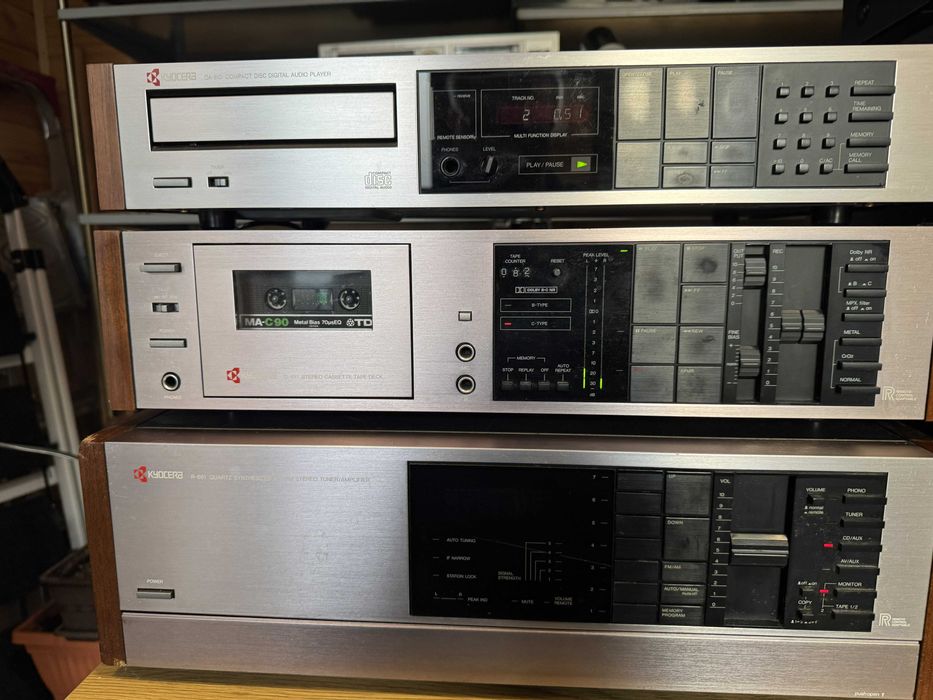 Sistem audio Kyocera made in Japan.