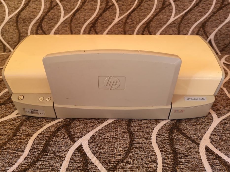 Продам цветной принтер HP Deskjet 5443.