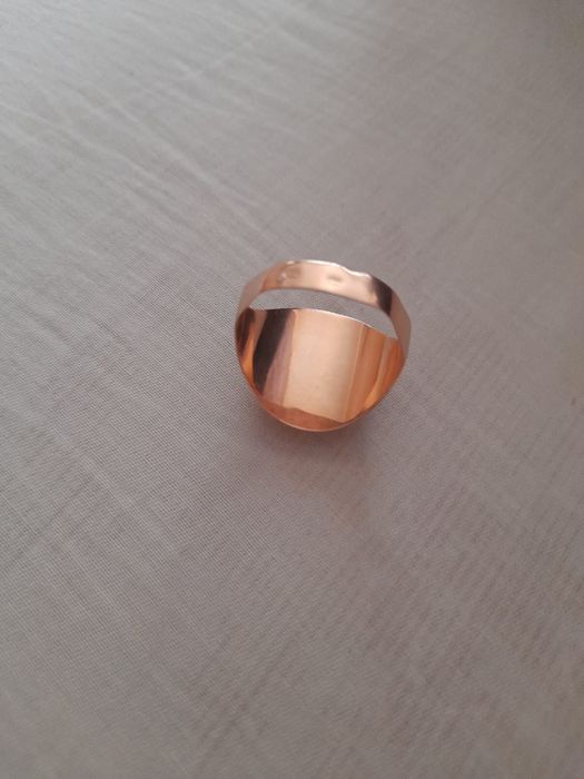 Продам золотой перстень