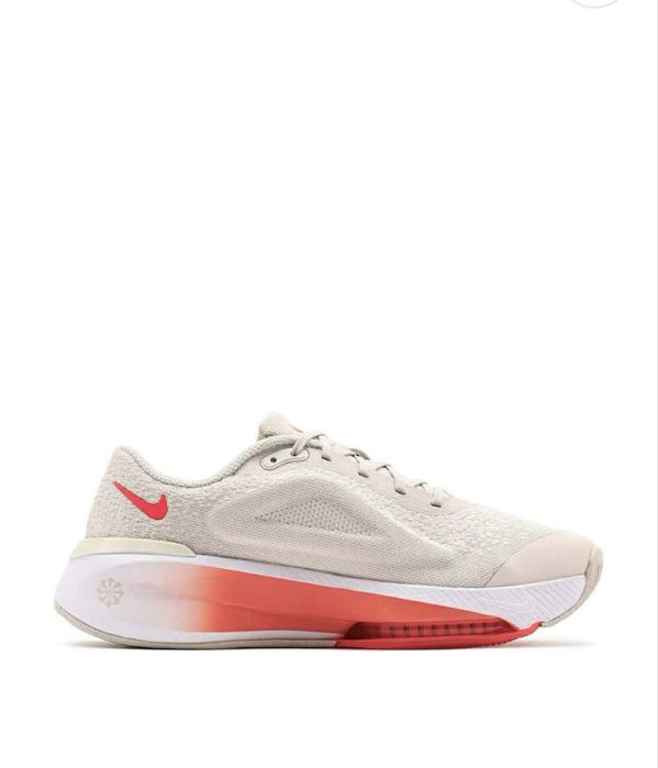 Оригинални дамски  маратонки Nike, размер 39