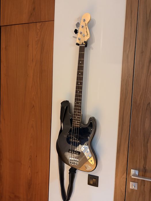 Squier Affinity Jazz Bass