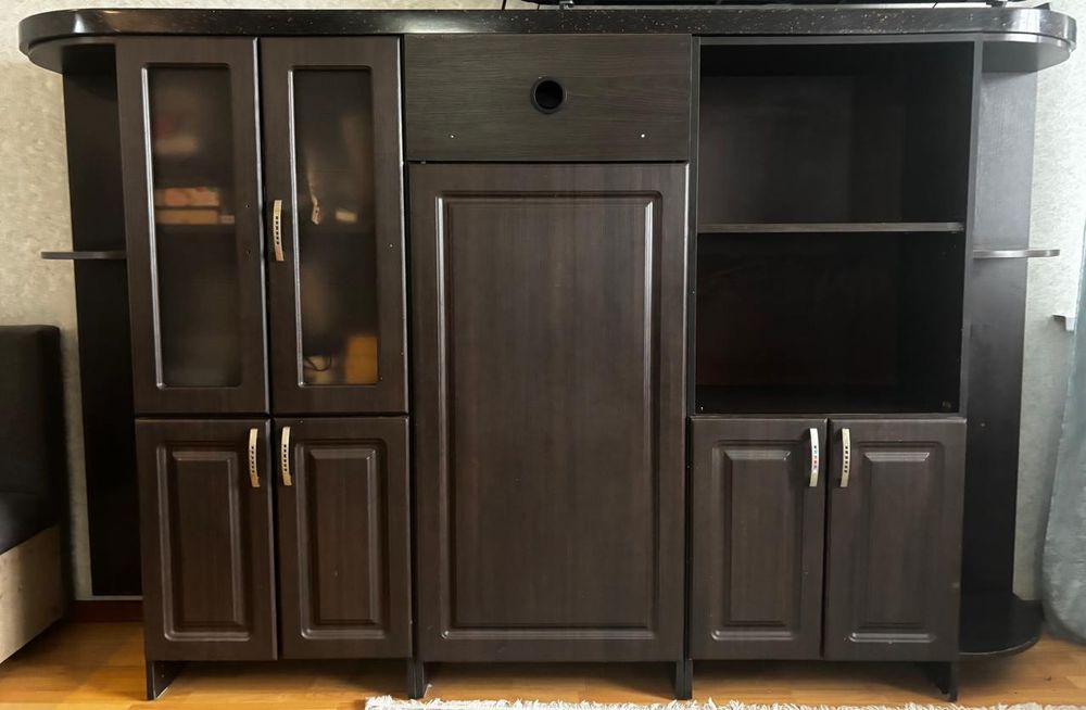 Сервант для гостиной