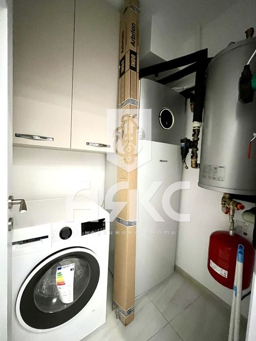 Тристаен обзаведен апартамент в кв. Кръстова вада