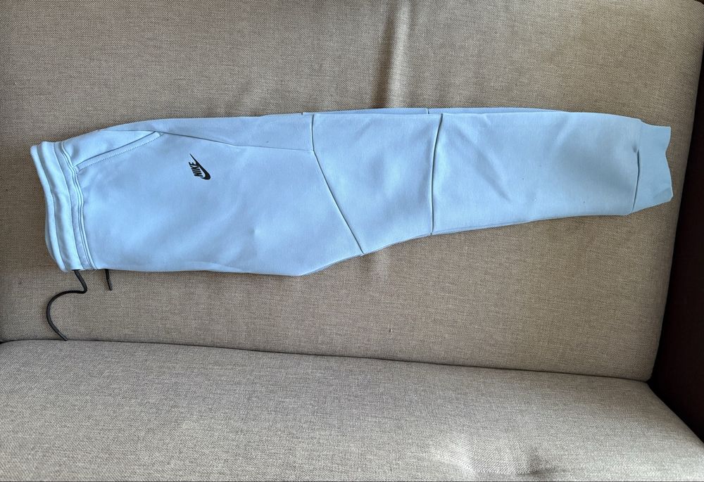 Pantaloni trening nike