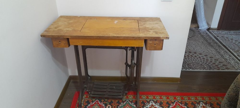 Швейная машина в хорошем состоянии