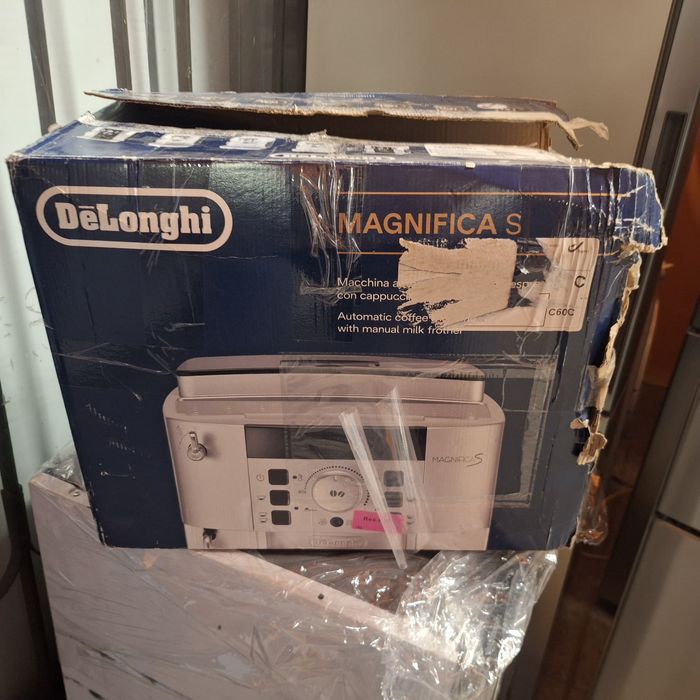 Кафе машина Делонги Magnifica S - нова мострена бройка