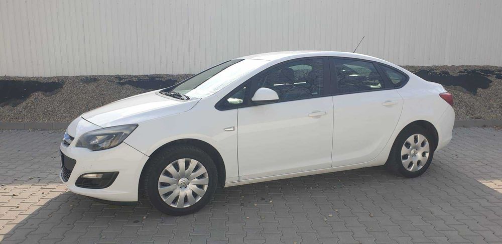 Opel Astra J 2018 1.6 aspirat 115 CP Benzina+Gaz 6200 E