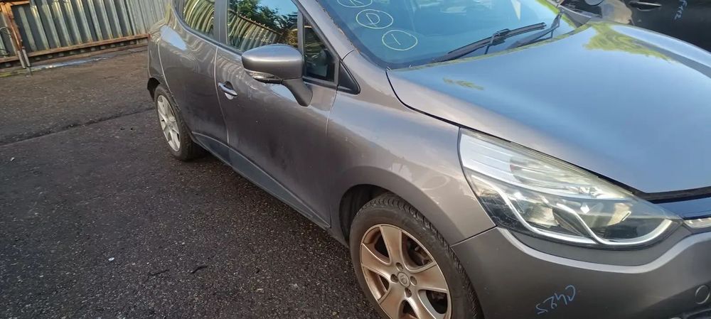 Dezmembrari / Dezmembrez Renault Clio 4 1.2 D4F (343) cutie viteze manuală cod culoare TEKNG