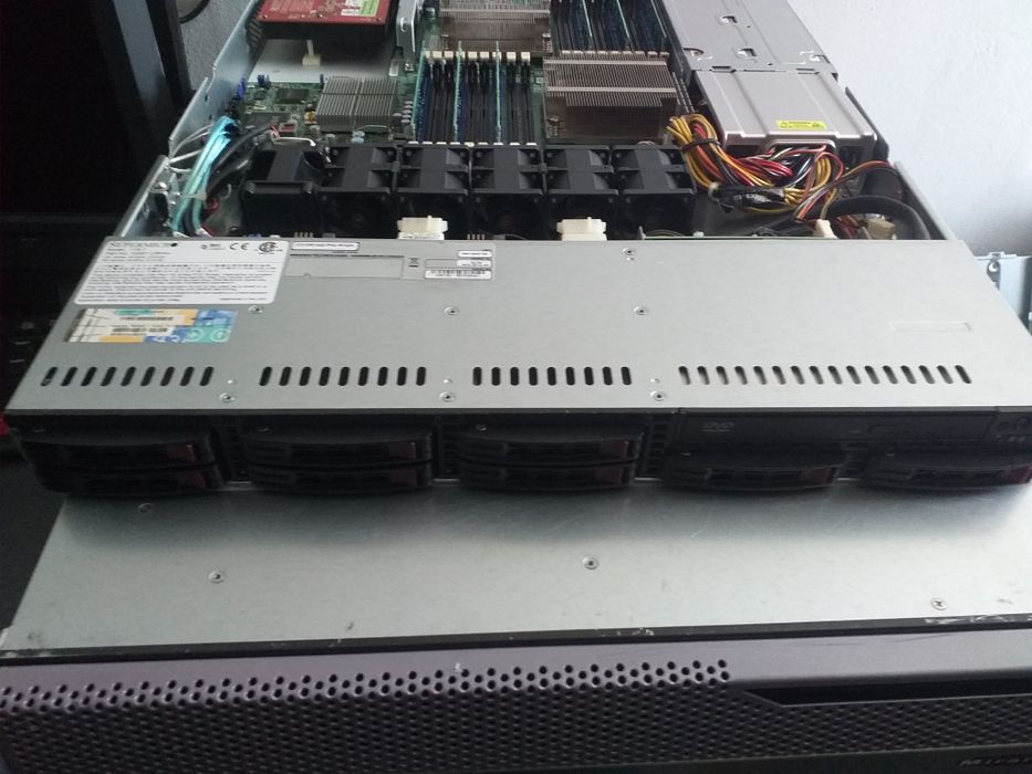 Server supermicro