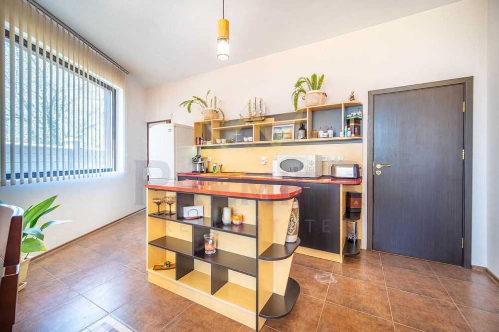 Продава се Къща в Варна, м-т Св. Никола - 209 кв.м за 2154 €/кв.м - Снимка #10