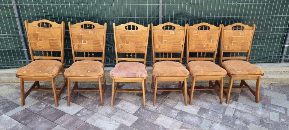 Scaune lemn masiv tapițate