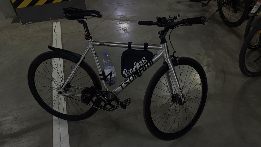 Tsunami snm 100 fixed gear.