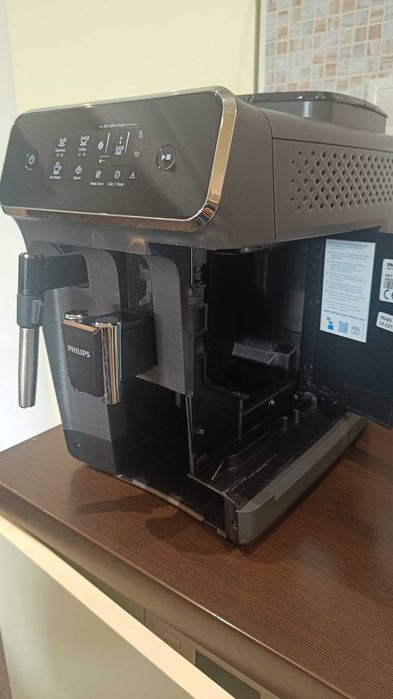 Кафемашина PHILIPS EP2224/10. Като нова.