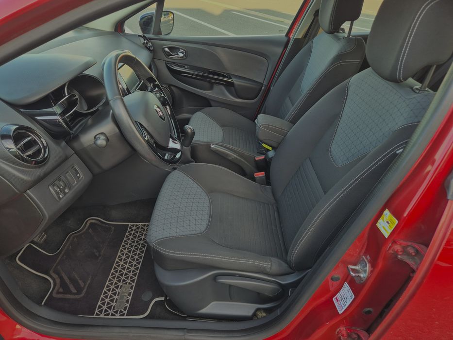Renault Clio 4 1.5 dci / clima automata/senzori parcare/Limited