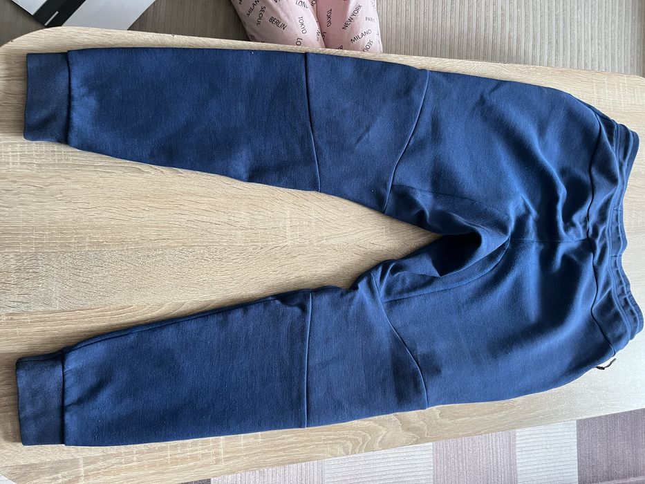 Nike tech fleece old season