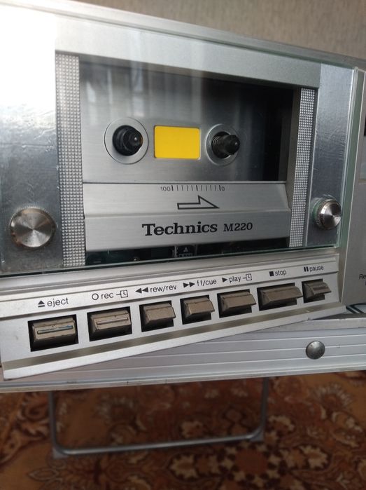 Technics  RS - M220  made in Japan