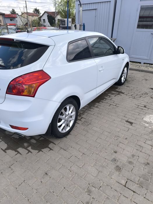 KIA Ceed Benzină 1,4 2008