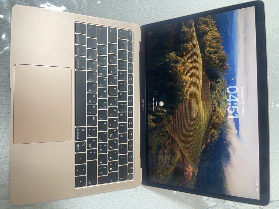 MacBook Air продаю 2018 год