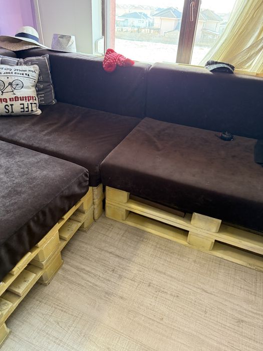 Canapea coltar modulara deosebita baza rezistenta europalet perini sup