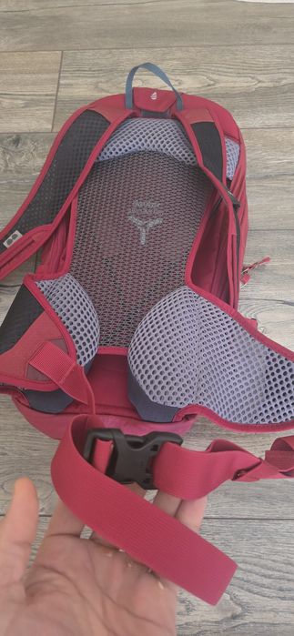 Раница deuter race air 14 +3 литра .