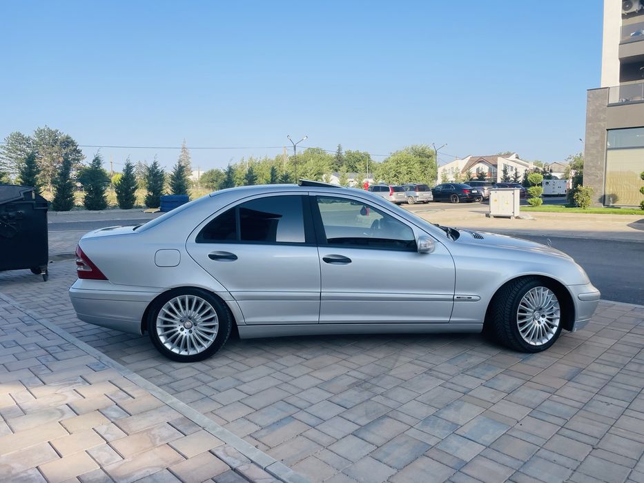 Vand Mercesdes c 200