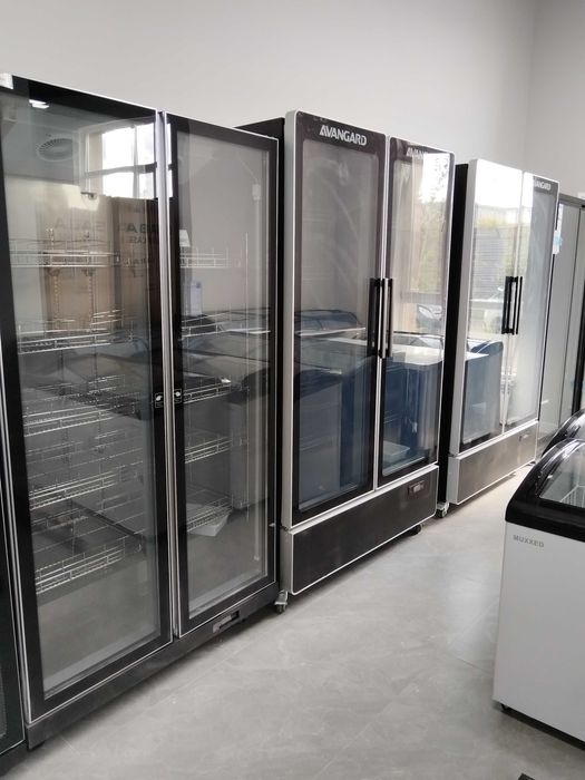 Витринный холодильник