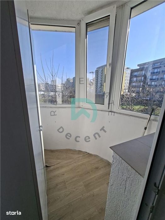 Apartament 2 camere  tip studio, Tractorul, intermediar, loc de parcar