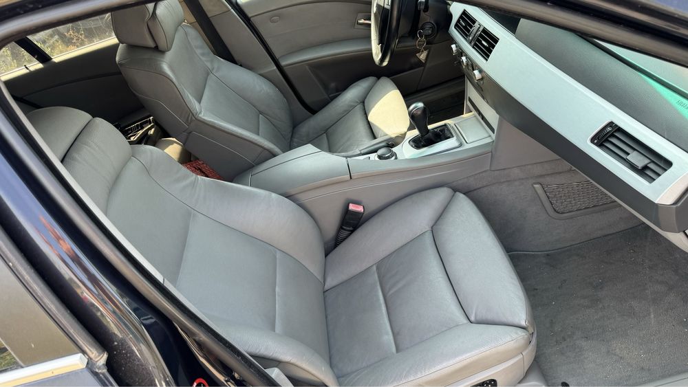 BMW E61 Кожен Салон