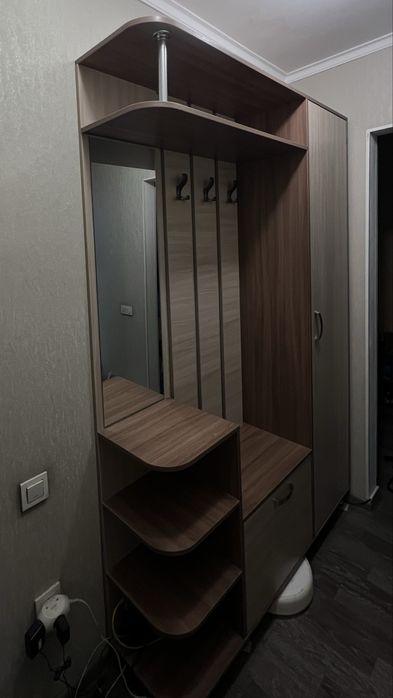 Прихожая б/у  в отличном состоянии
