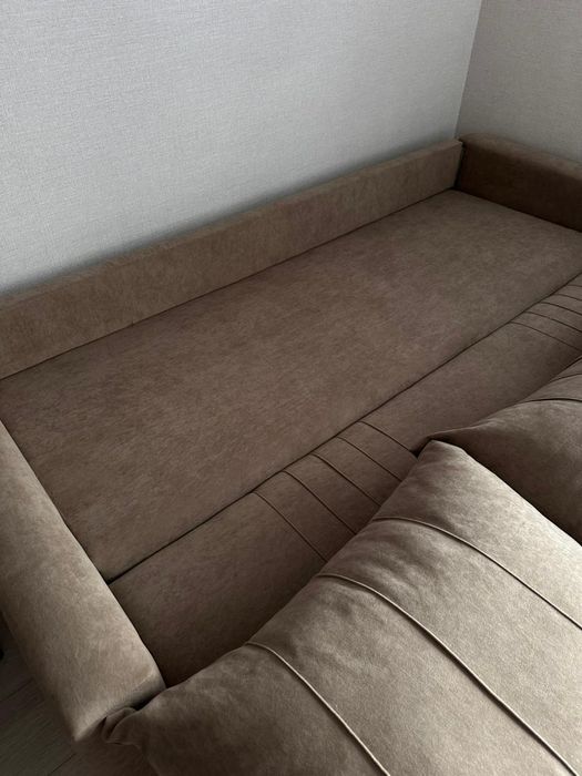 Продам диван новый