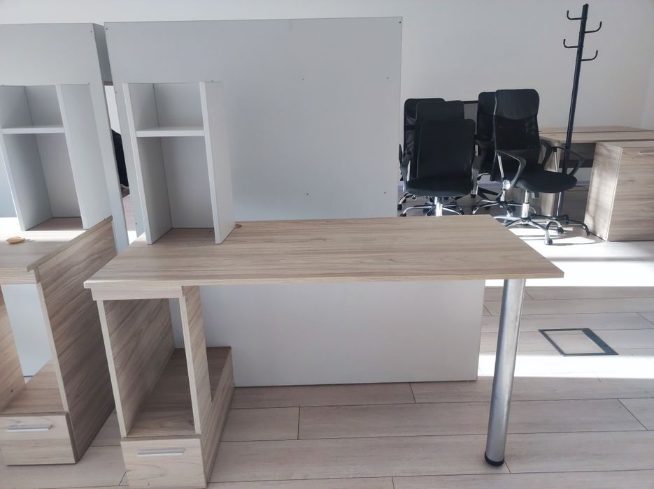 Офис бюра и офис столове, 12 броя