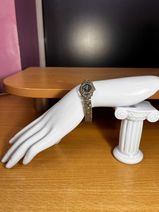 Дамски сребърен часовник