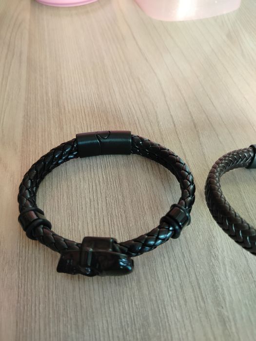 Продам браслеты новые