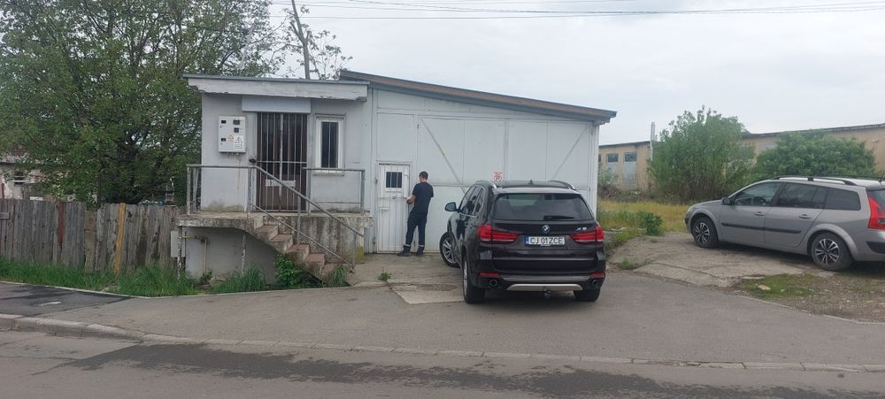 Închiriez spațiu comercial