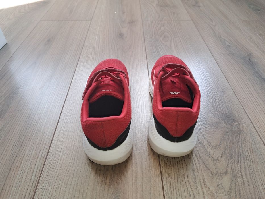 Кроссовки Adidas летние