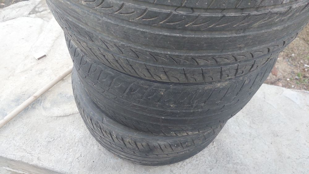 Шины 245/40/ 18 размер