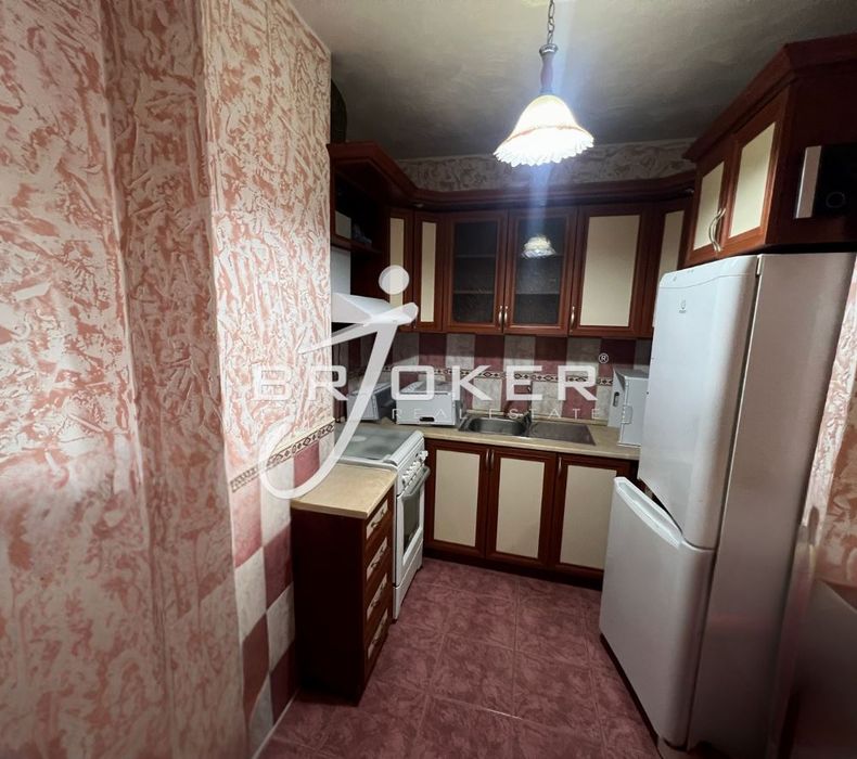 Дава се под наем Тристаен апартамент в Кърджали, Възрожденци - 80 кв.м за 229.5 € - Снимка #8