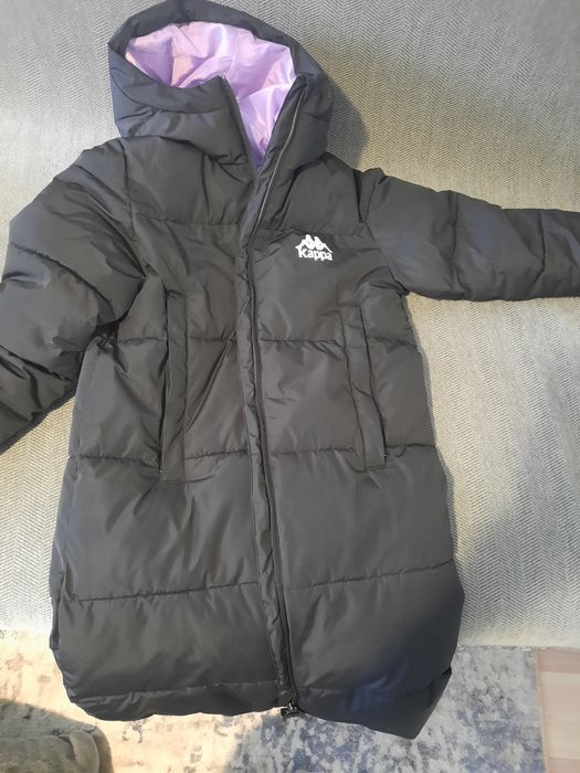 Продам куртку зимнию, тёплую.