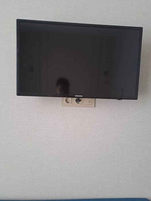 Продам телевизор Samsung за 30 000