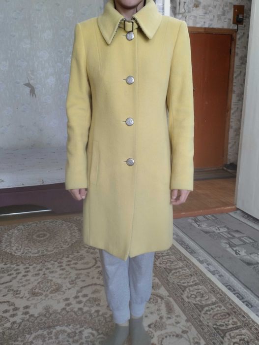 Продам пальто осень весна