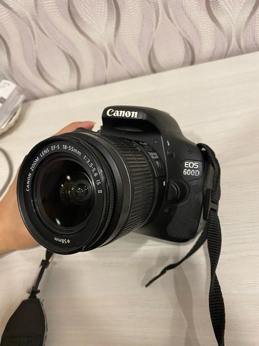 Продам Canon 600d