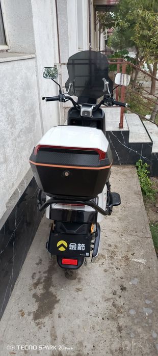 Skuter sotiladi holati yaxshi