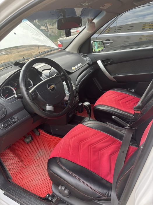 Продам Chevrolet Aveo LS 2012 года