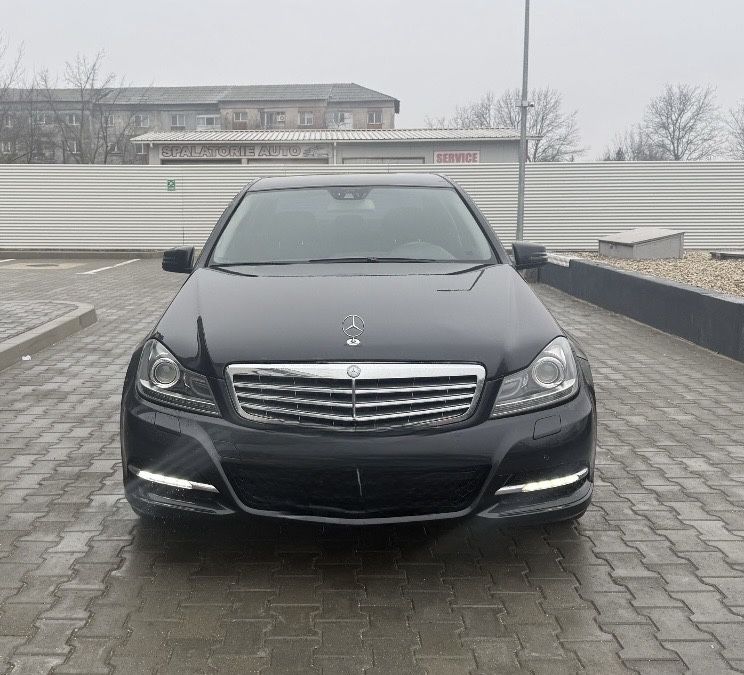 Vamd C220 170cp automat